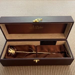 Love picker 24ct dipped rose NWT